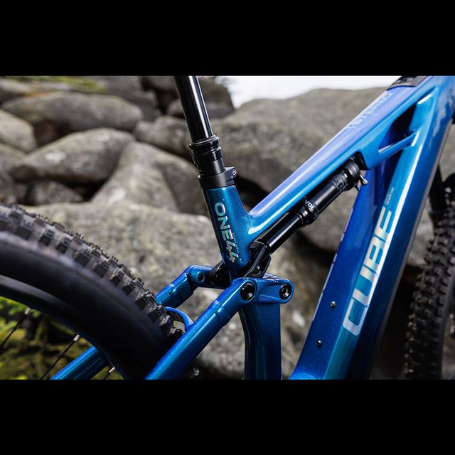 CUBE Stereo Hybrid ONE44 HPC Race 800 2027 sähköpyörä
